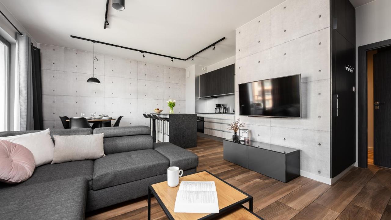 Flatbook - City Center Apartments Brabank With Parking กดัญสก์ ภายนอก รูปภาพ